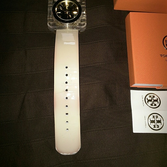 Tory Burch izzie watch - Picture 3 of 3
